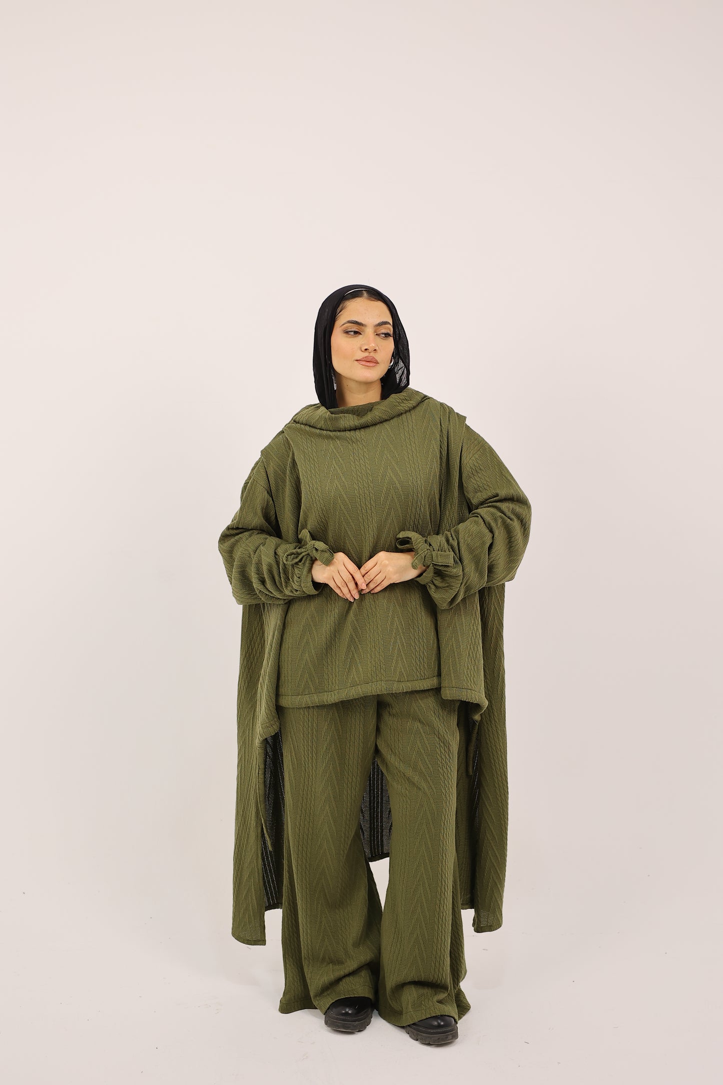 OLIVE KNITWEAR SET